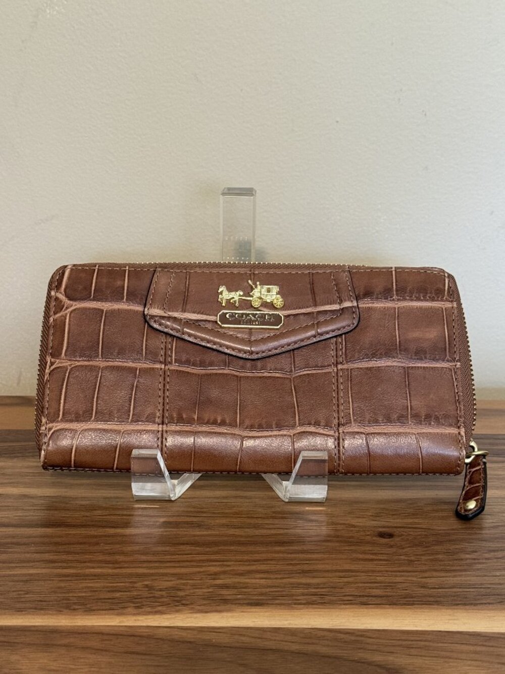 COACH Madison Accordion Zip Wallet Crocodile Embossed Leather Toffee EUC 44412